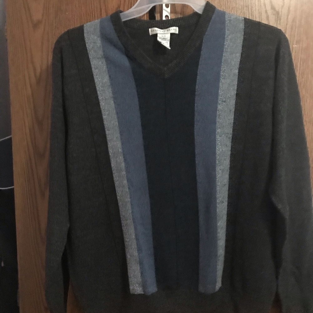 Geoffrey Beene V neck sweater